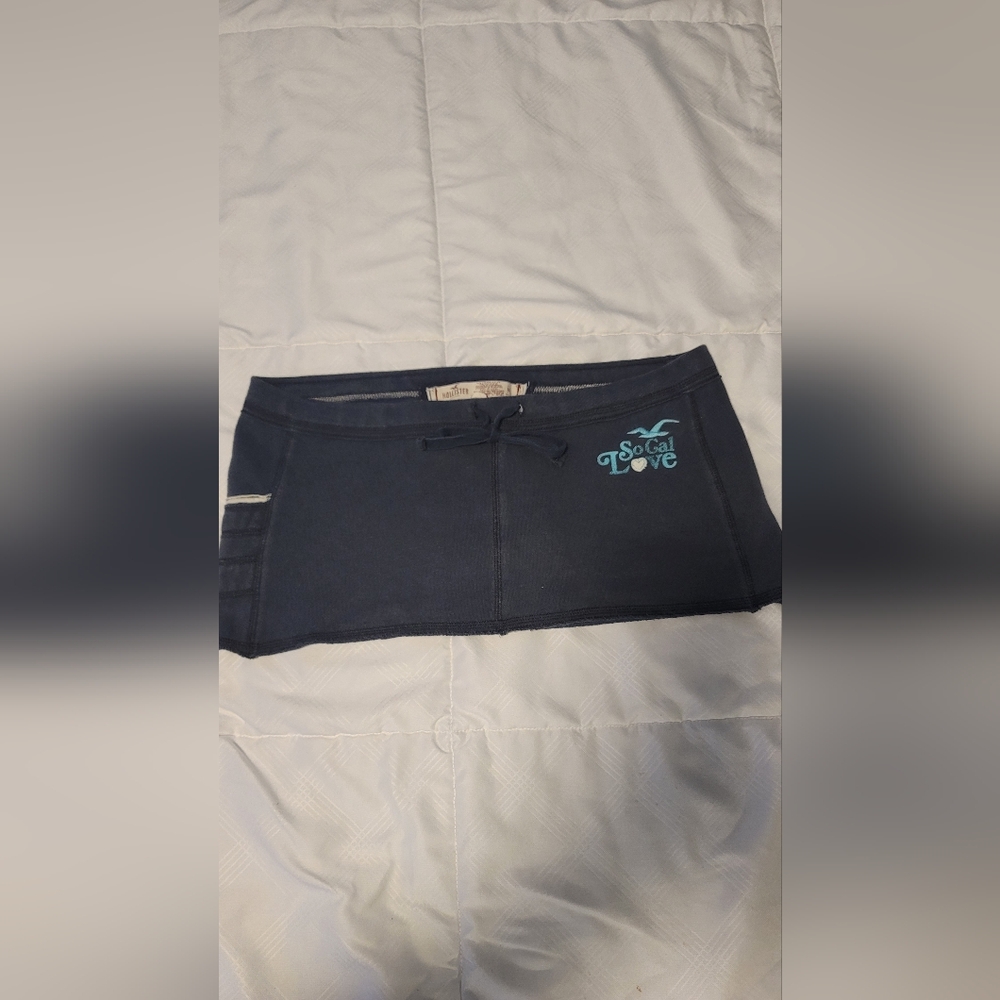 Women's skirt. Hollister brand. Size medium. Blue color.